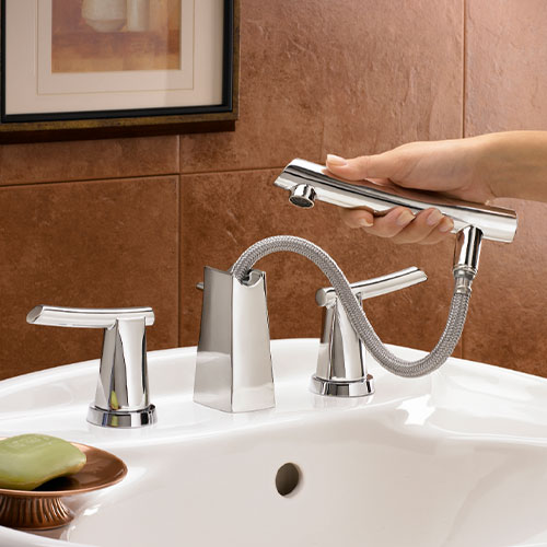 American Standard Green Tea 8" Widespread Pull-Out Bathroom Faucet in Chrome American Standard