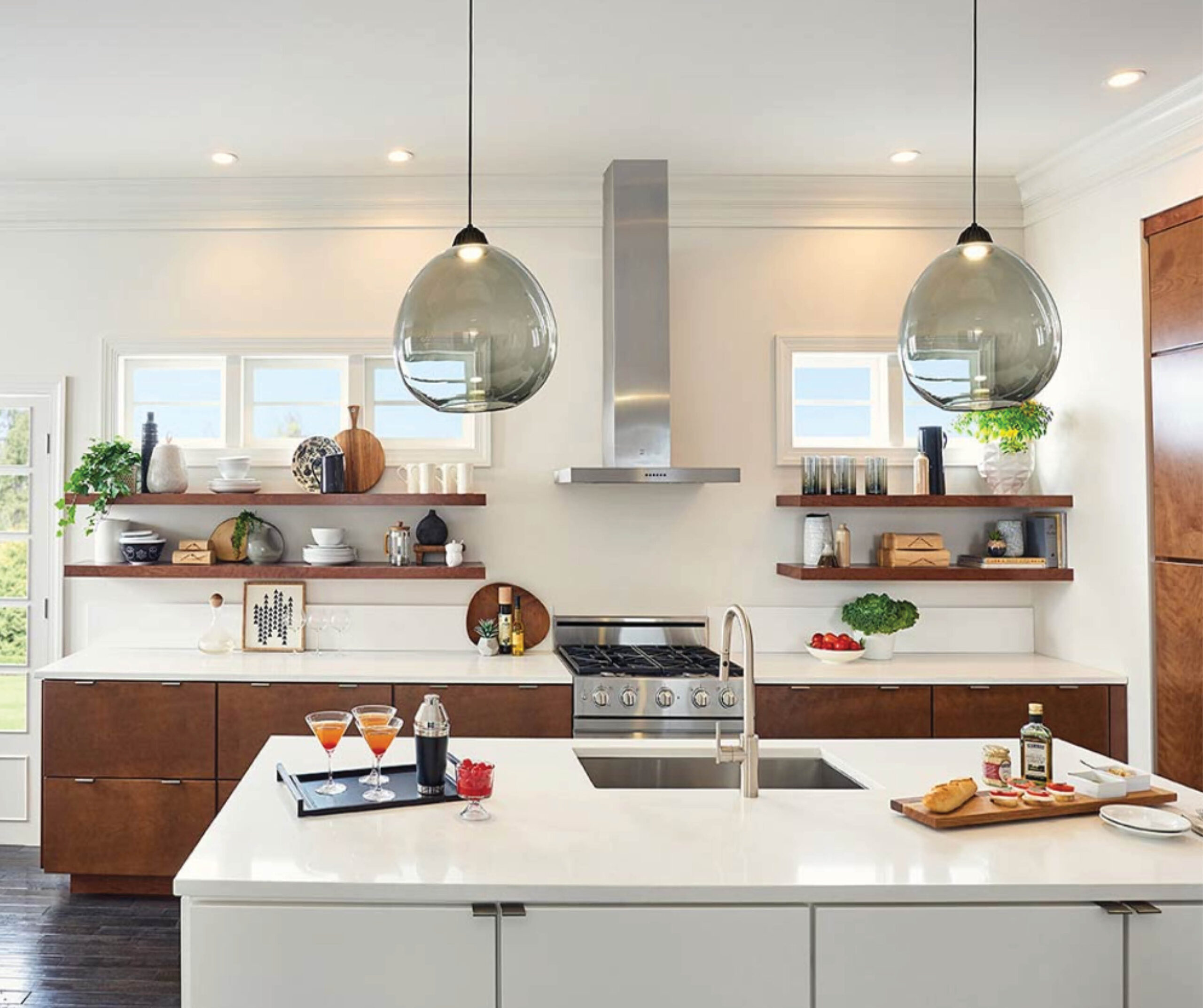 7 Factors to Consider Before Buying a Range Hood